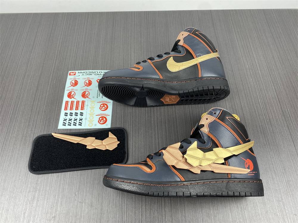 Gundam x Nike SB Dunk High DH7717-400